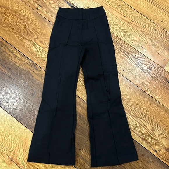 Spanx Women’s Pants - Picture 2 of 5